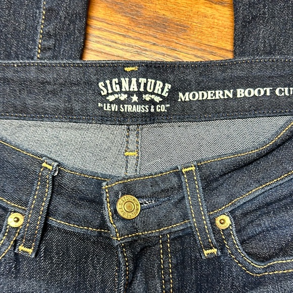 Signature by Levi Strauss & Co. Women's Dark Wash Boot Cut Jeans - Picture 2 of 6